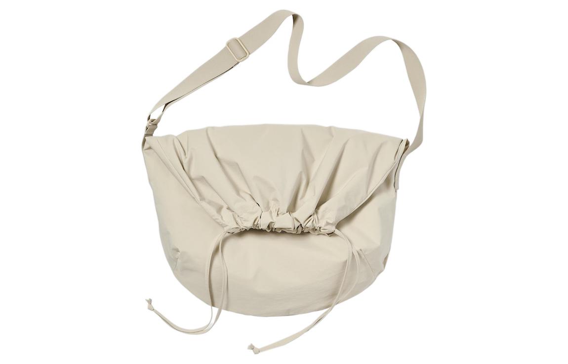 U Collection Полиэстер Сумка через плечо, Кроссбоди Унисекс Светло-бежевый UNIQLO
U Collection Полиэстер Сумка через плечо, Кроссбоди Унисекс Светло-бежевый UNIQLO