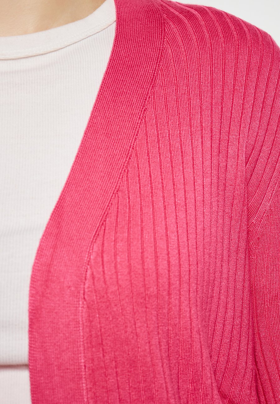 Кардиган faina CO-BRANDED WITH NAEMI, Pink
Кардиган faina CO-BRANDED WITH NAEMI, Pink