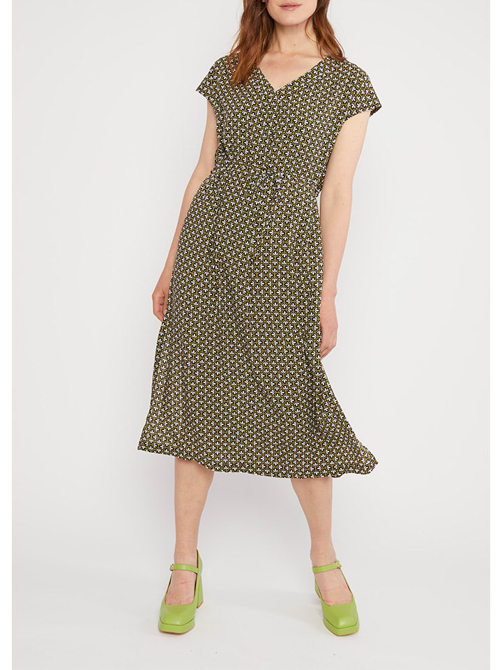 Платье до колена Blutsgeschwister
Платье до колена Blutsgeschwister