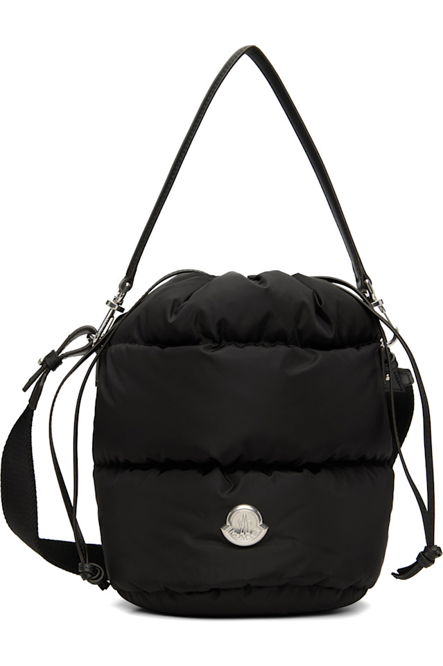 Сумка-ведро Caradoc с водоотталкивающим покрытием Moncler, черный
Сумка-ведро Caradoc с водоотталкивающим покрытием Moncler, черный