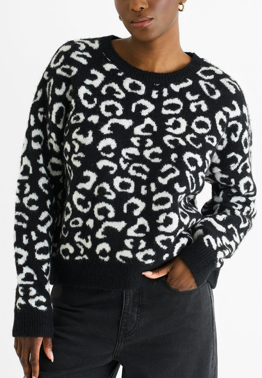 Джемпер GINI LONDON ANIMAL PATTERN, Schwarz/Black
Джемпер GINI LONDON ANIMAL PATTERN, Schwarz/Black