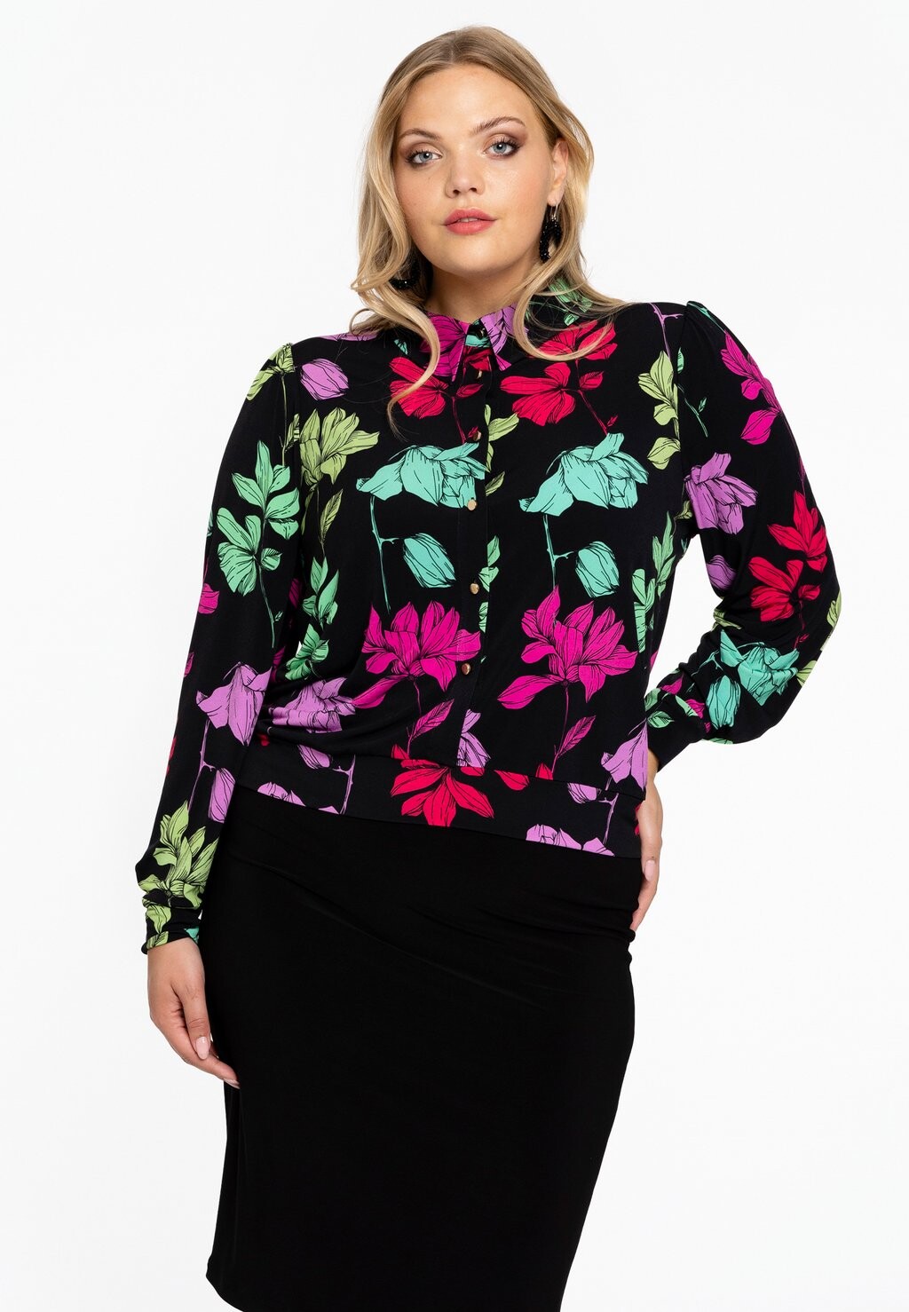 Блузка на пуговицах MIT KNÖPFEN Yoek, черный
Блузка на пуговицах MIT KNÖPFEN Yoek, черный