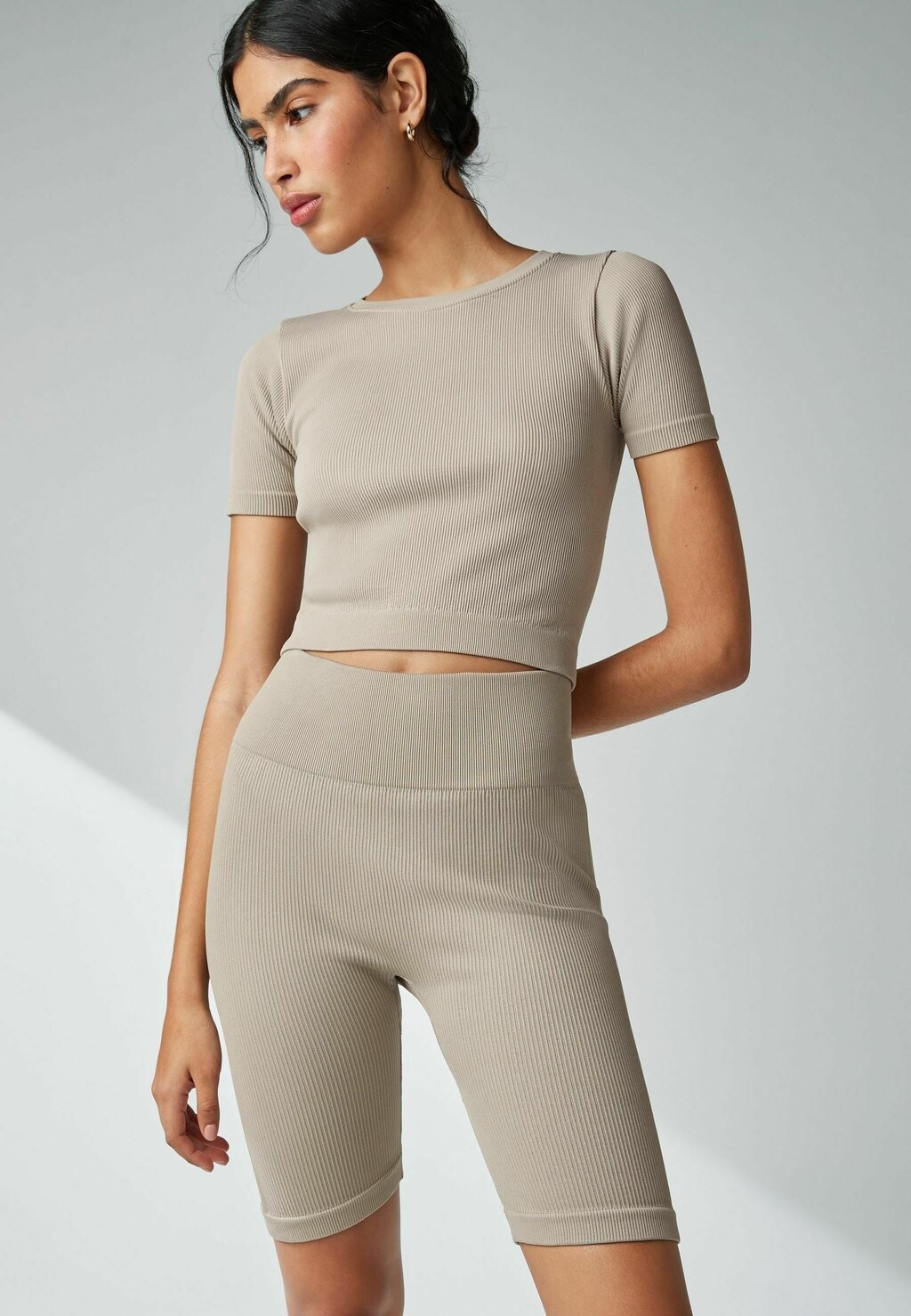 Леггинсы HIGH WAIST, REGULAR FIT Next, бежевый 
Леггинсы HIGH WAIST, REGULAR FIT Next, бежевый