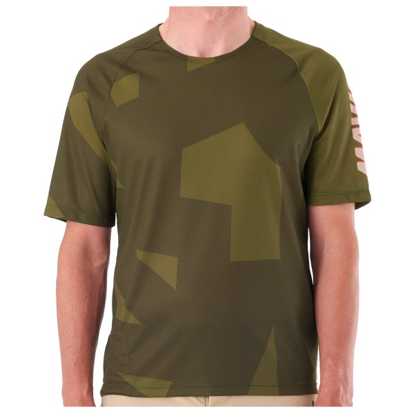 Deemax enduro s/s jersey - веломайка Mavic, мультиколор
Deemax enduro s/s jersey - веломайка Mavic, мультиколор