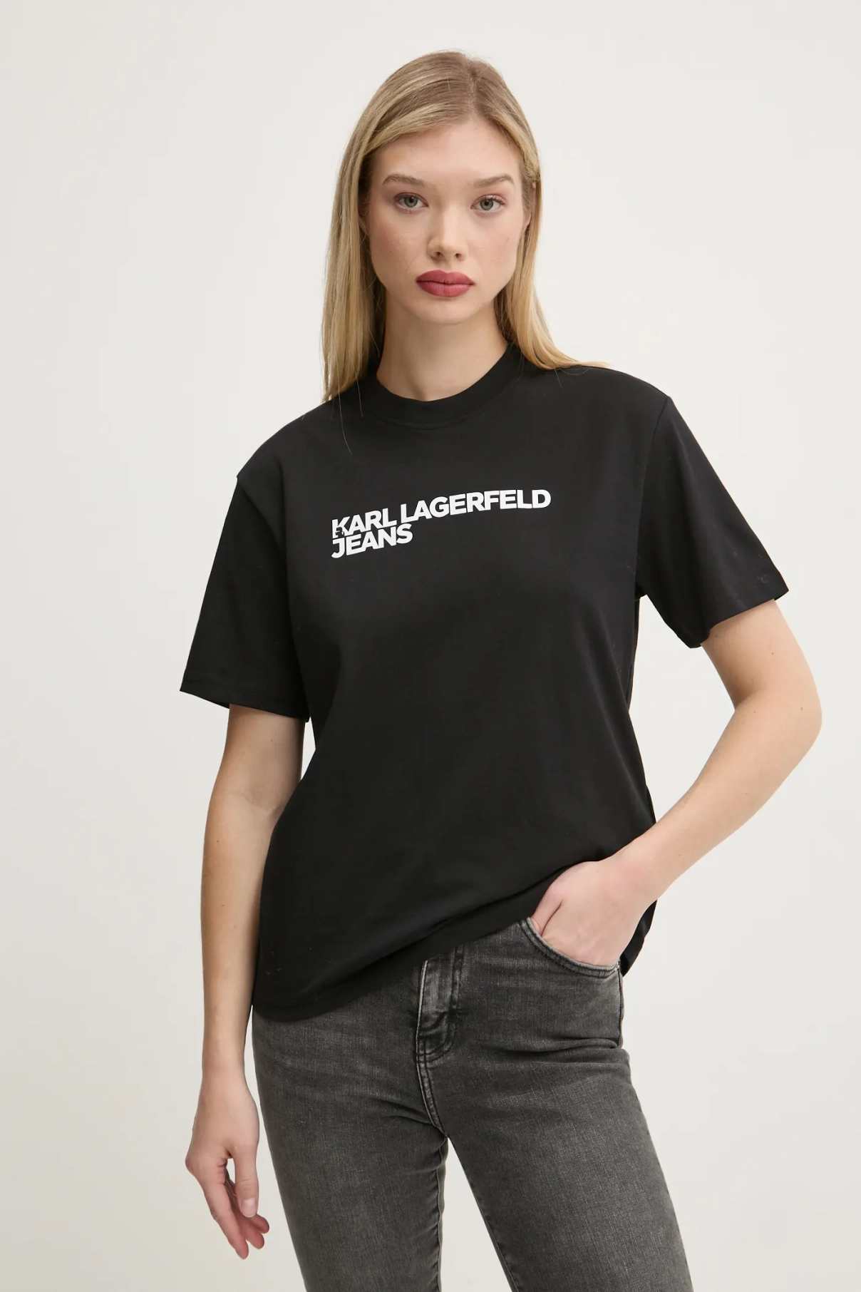 Хлопковая футболка Karl Lagerfeld Jeans, черный
Хлопковая футболка Karl Lagerfeld Jeans, черный