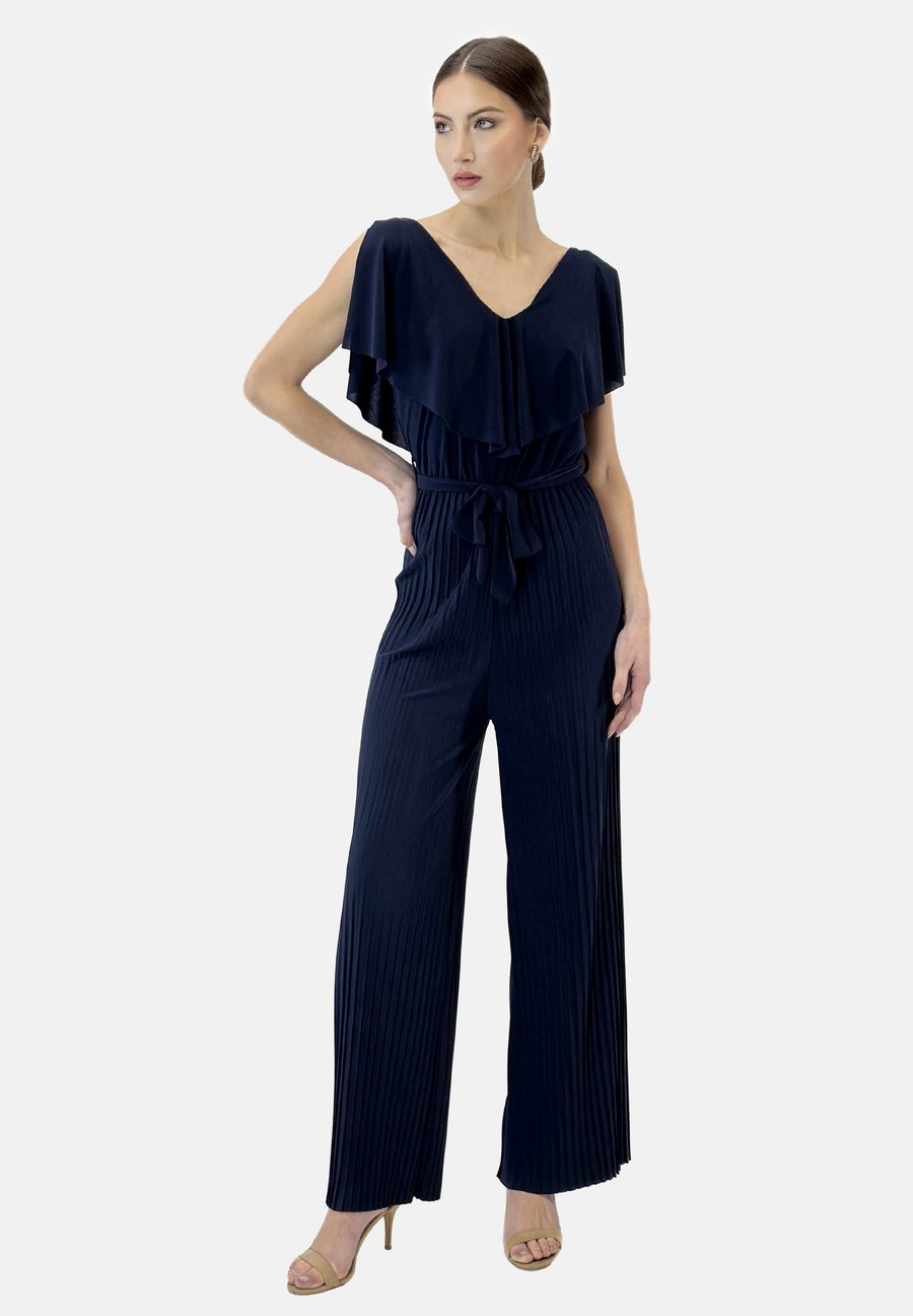 Комбинезон Elara Jumpsuit, Blau/Dark Blue
Комбинезон Elara Jumpsuit, Blau/Dark Blue