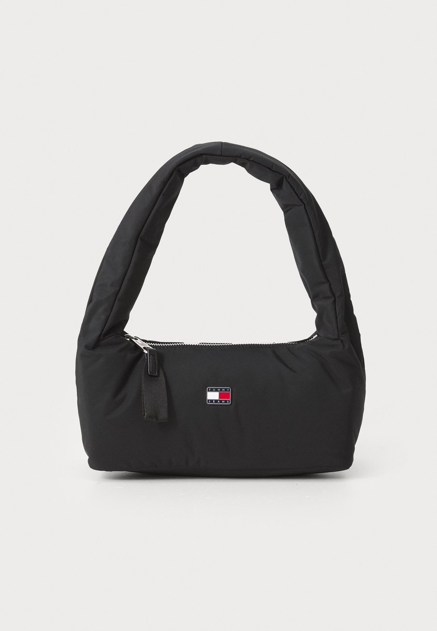 Сумка Tommy Jeans URBAN SHOULDER BAG, Black
Сумка Tommy Jeans URBAN SHOULDER BAG, Black