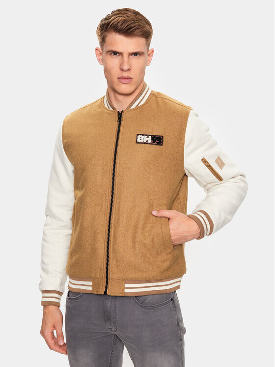 Бомбер стандартного кроя Blend, коричневый
Бомбер стандартного кроя Blend, коричневый