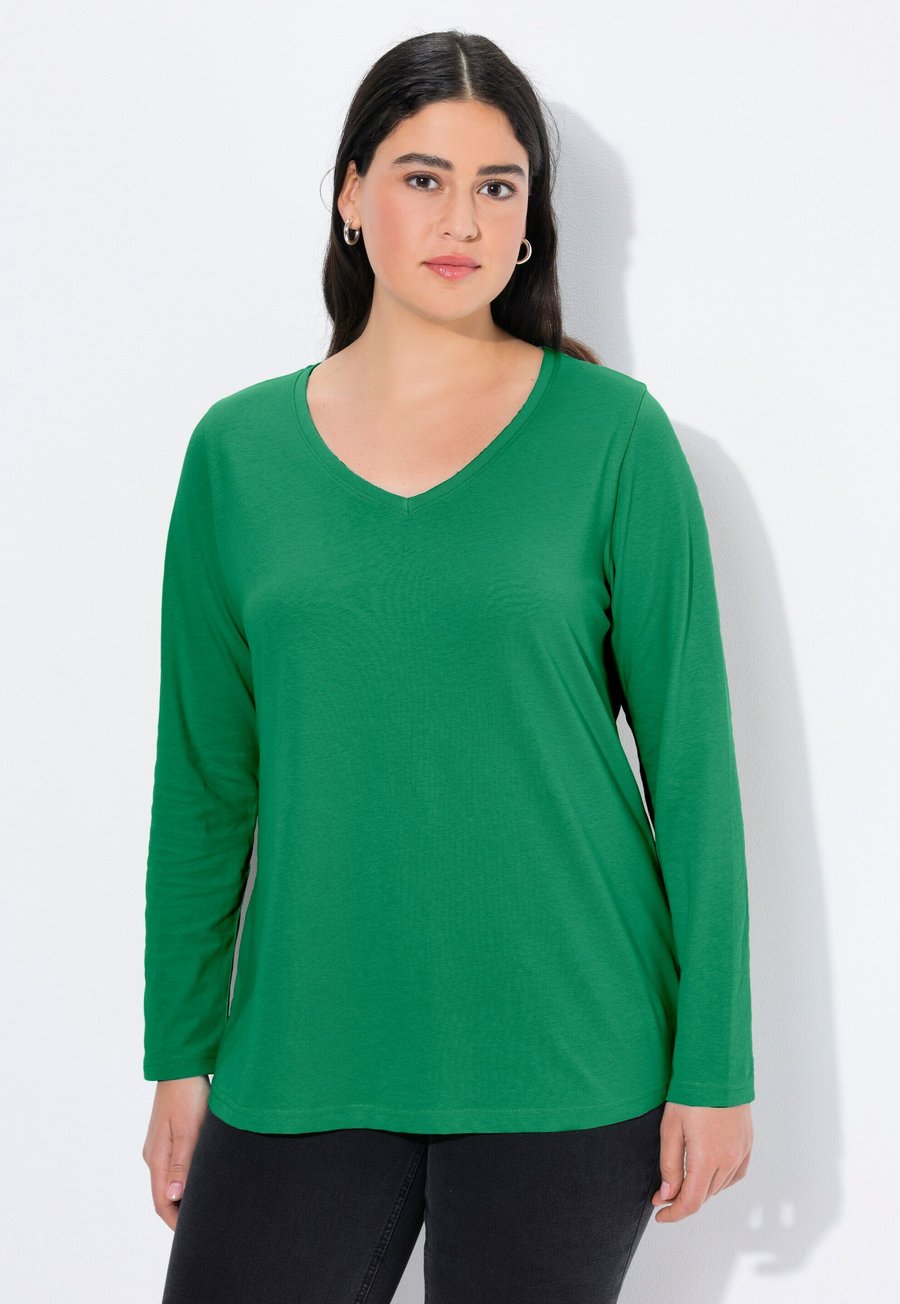 Топ Ulla Popken V-NECK LONG SLEEVES, Emerald Green/Green
Топ Ulla Popken V-NECK LONG SLEEVES, Emerald Green/Green
