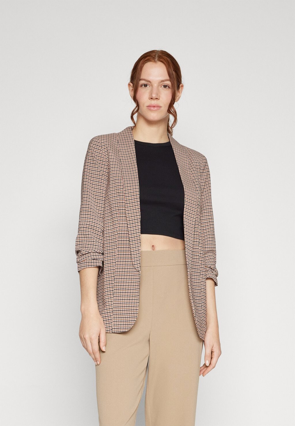 Блейзер Pieces PCBOSELLA PRINTED, цвет silver mink aop:houndstooth 
Блейзер Pieces PCBOSELLA PRINTED, цвет silver mink aop:houndstooth