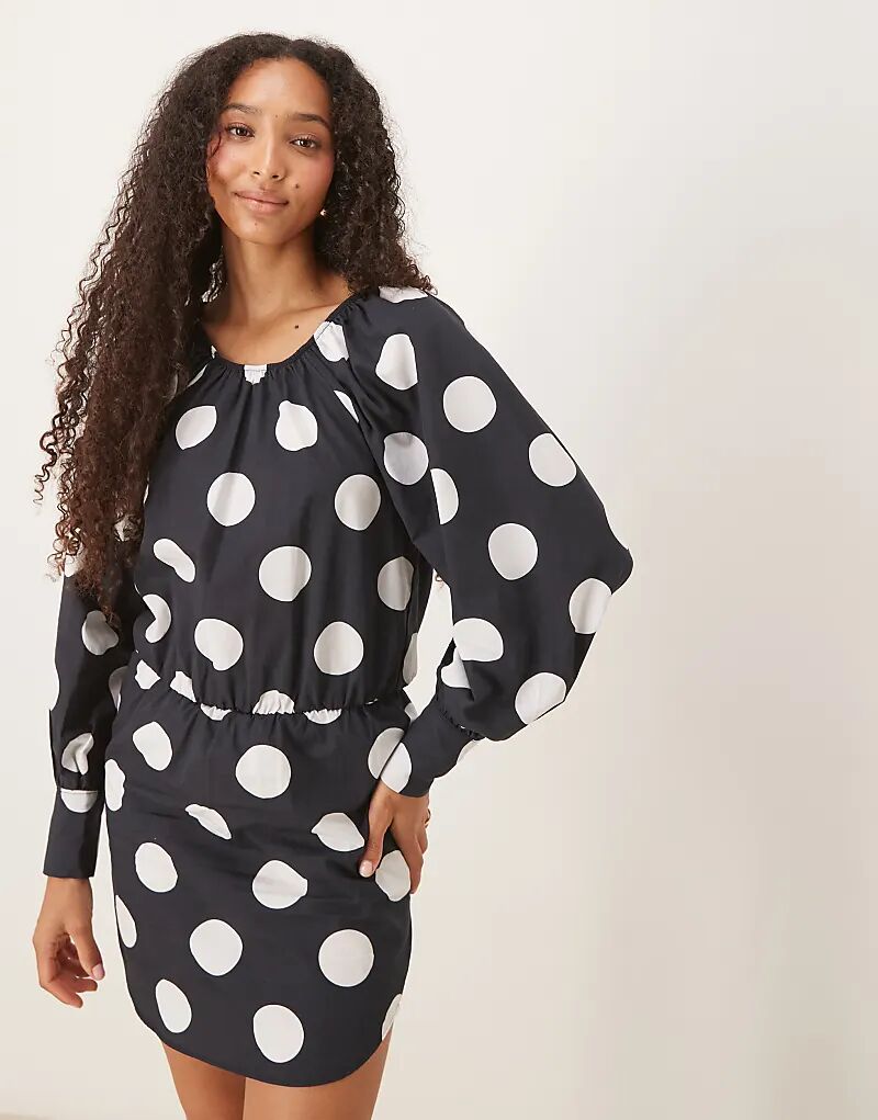 Платье-блузон мини из плотного поплина ASOS DESIGN с завязками сзади в однотонный горошек
Платье-блузон мини из плотного поплина ASOS DESIGN с завязками сзади в однотонный горошек