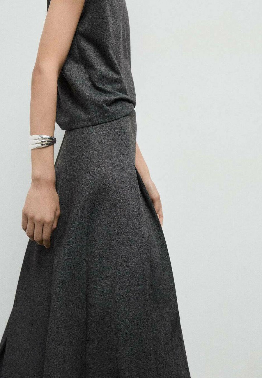 Юбка Mango A-line skirt, Grey
Юбка Mango A-line skirt, Grey