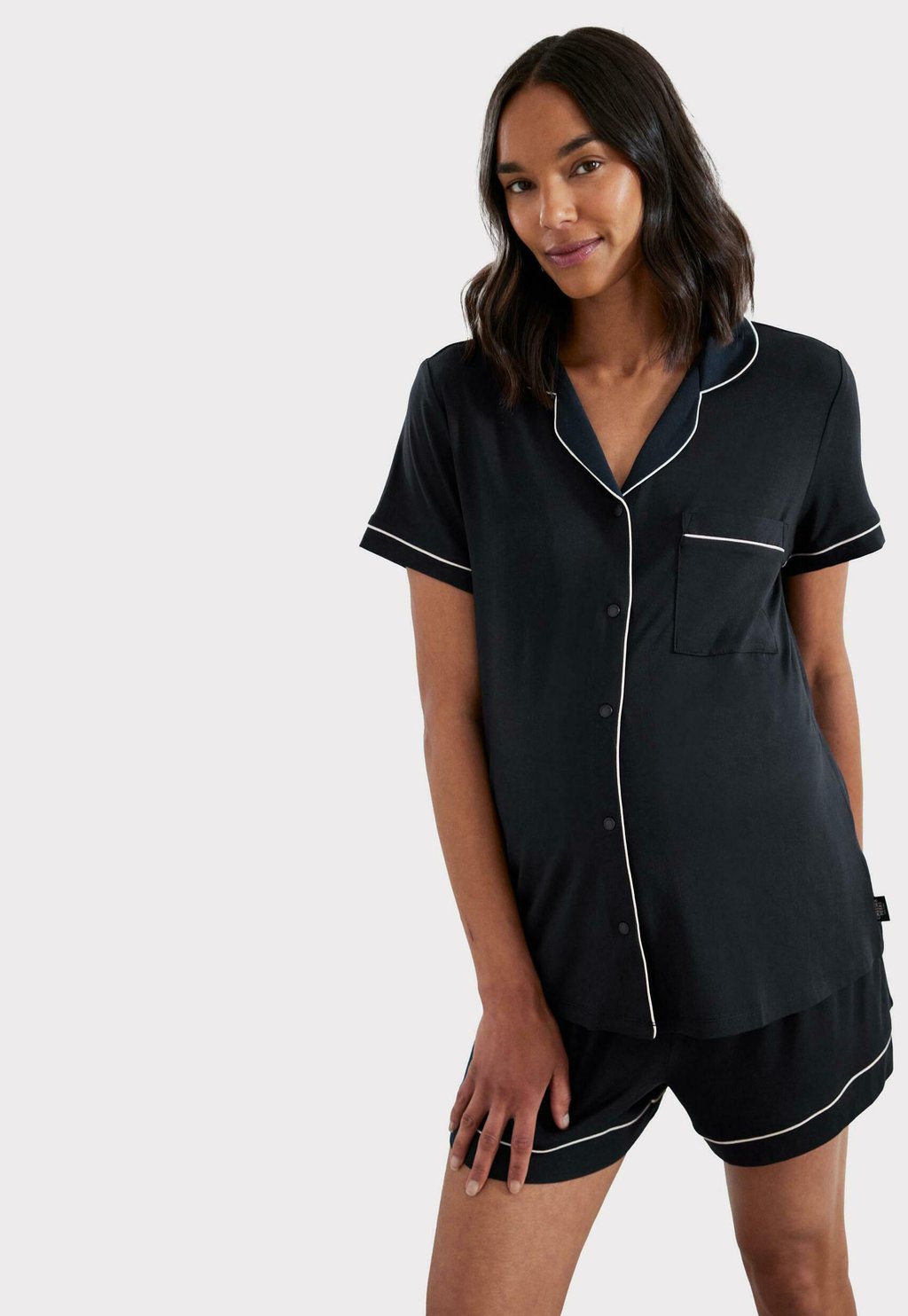 Пижама MATERNITY SET - Pyjama set Chelsea Peers, черный
Пижама MATERNITY SET - Pyjama set Chelsea Peers, черный