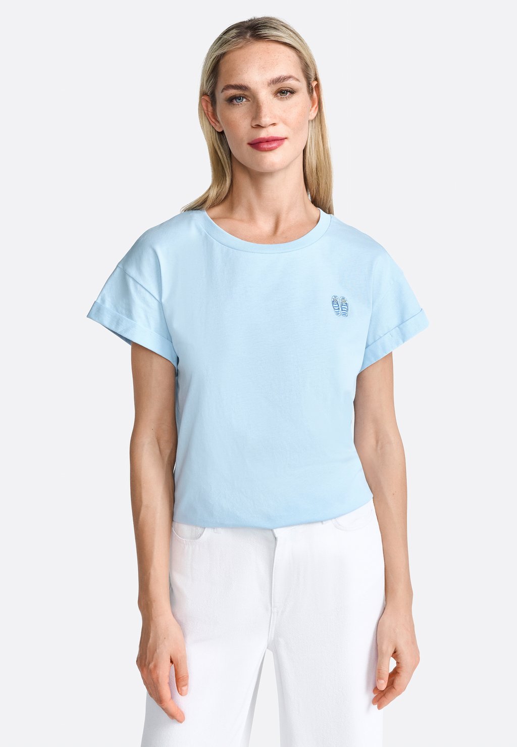 Футболка с принтом Rich & Royal, светло-голубой
Футболка с принтом Rich & Royal, светло-голубой