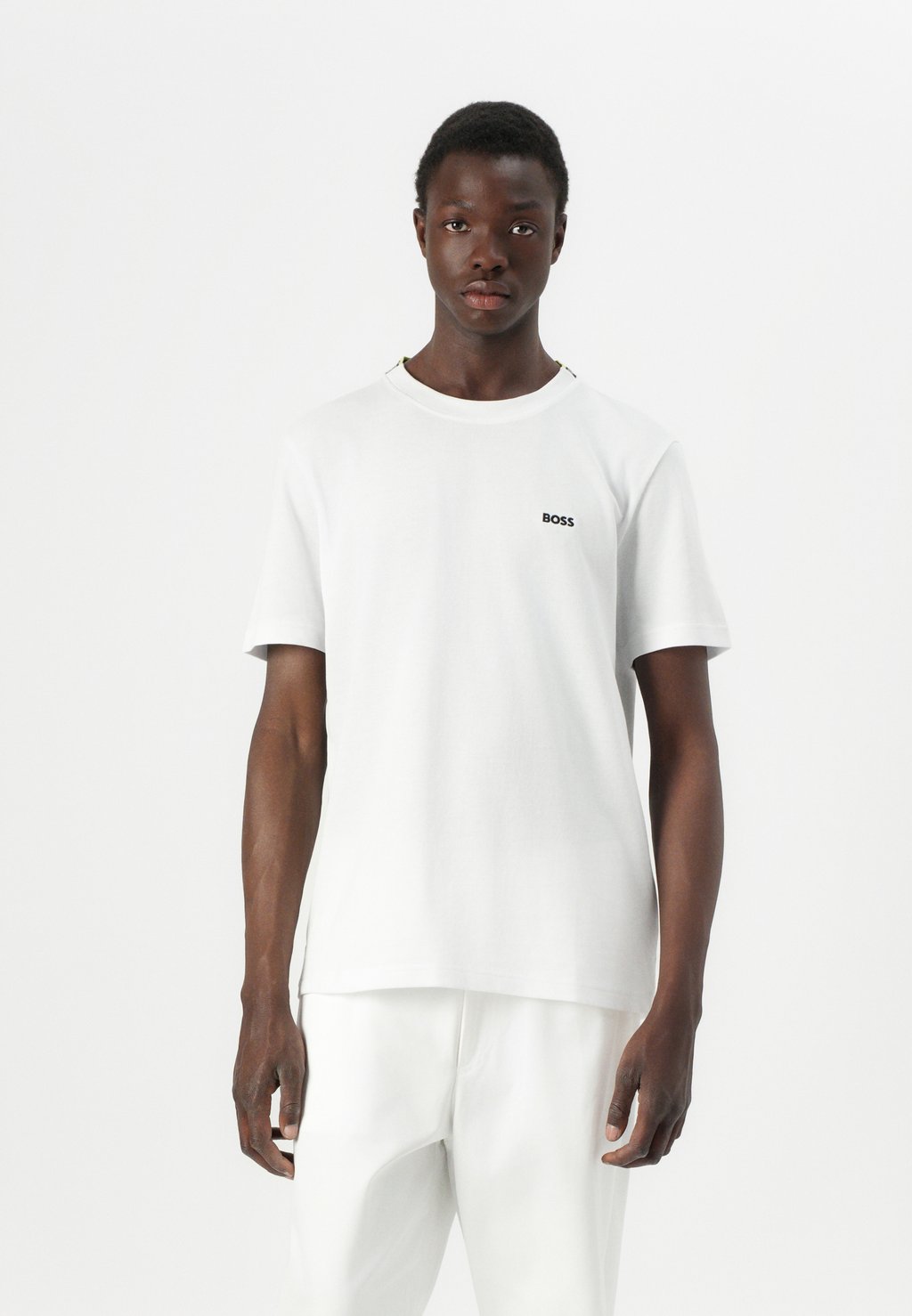 Базовая футболка TADDY BOSS, белый 
Базовая футболка TADDY BOSS, белый