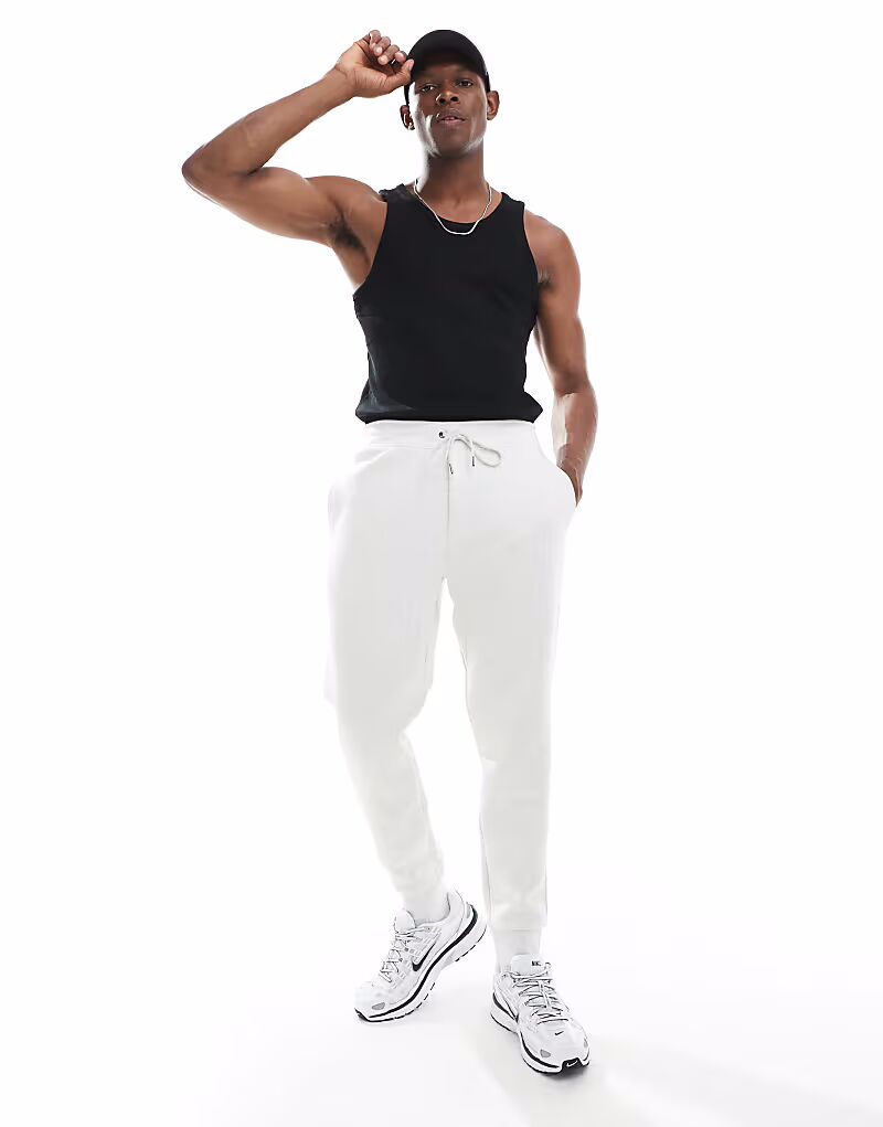 Спортивные брюки Polo Ralph Lauren с логотипом двойной вязки цвета каменно-мраморного цвета
Спортивные брюки Polo Ralph Lauren с логотипом двойной вязки цвета каменно-мраморного цвета