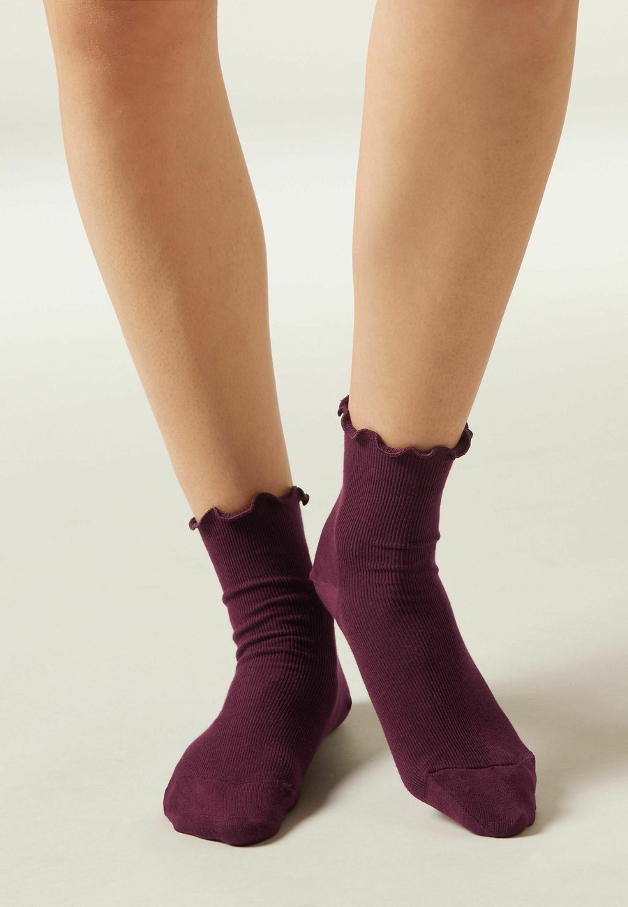 Носки Calzedonia Socks, Bordeaux
Носки Calzedonia Socks, Bordeaux