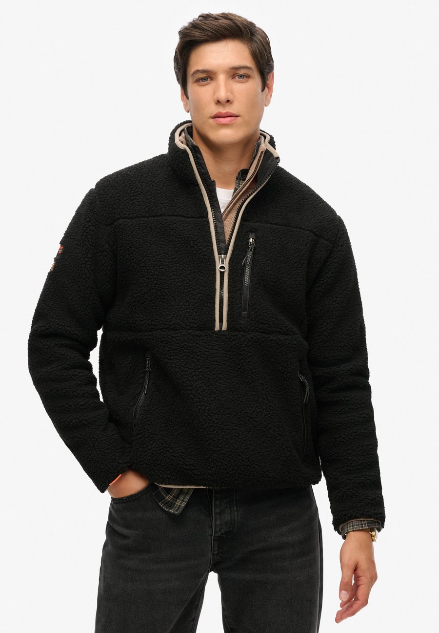 Джемпер Superdry & Co HALF ZIP, Contrast Black/Black
Джемпер Superdry & Co HALF ZIP, Contrast Black/Black