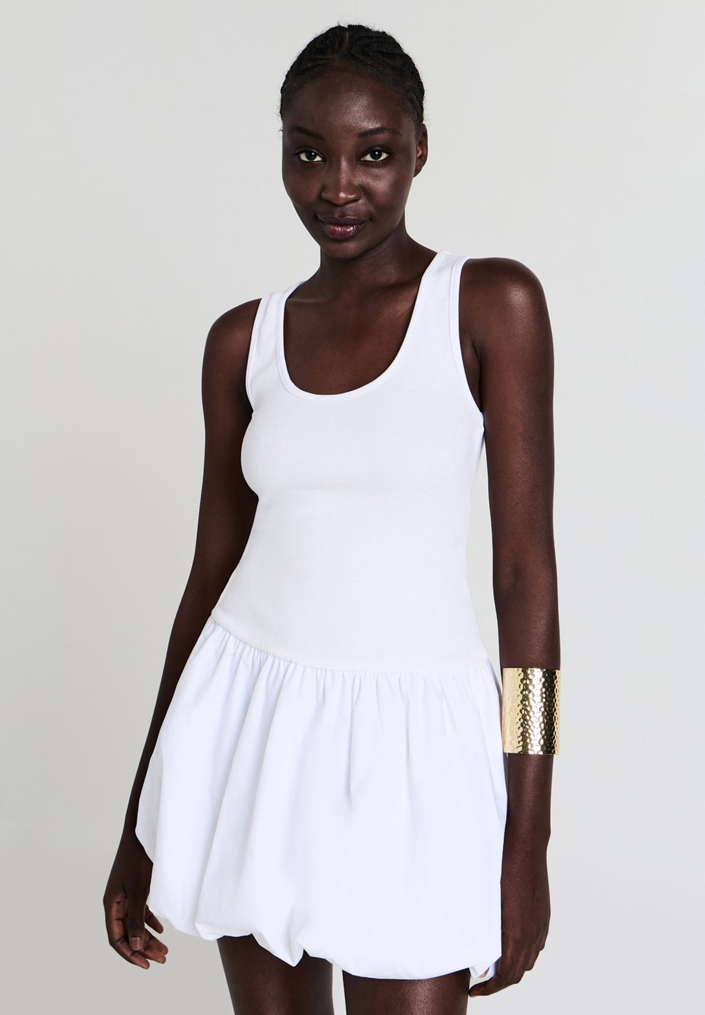 Повседневное платье Calliope, кремовый
Повседневное платье Calliope, кремовый