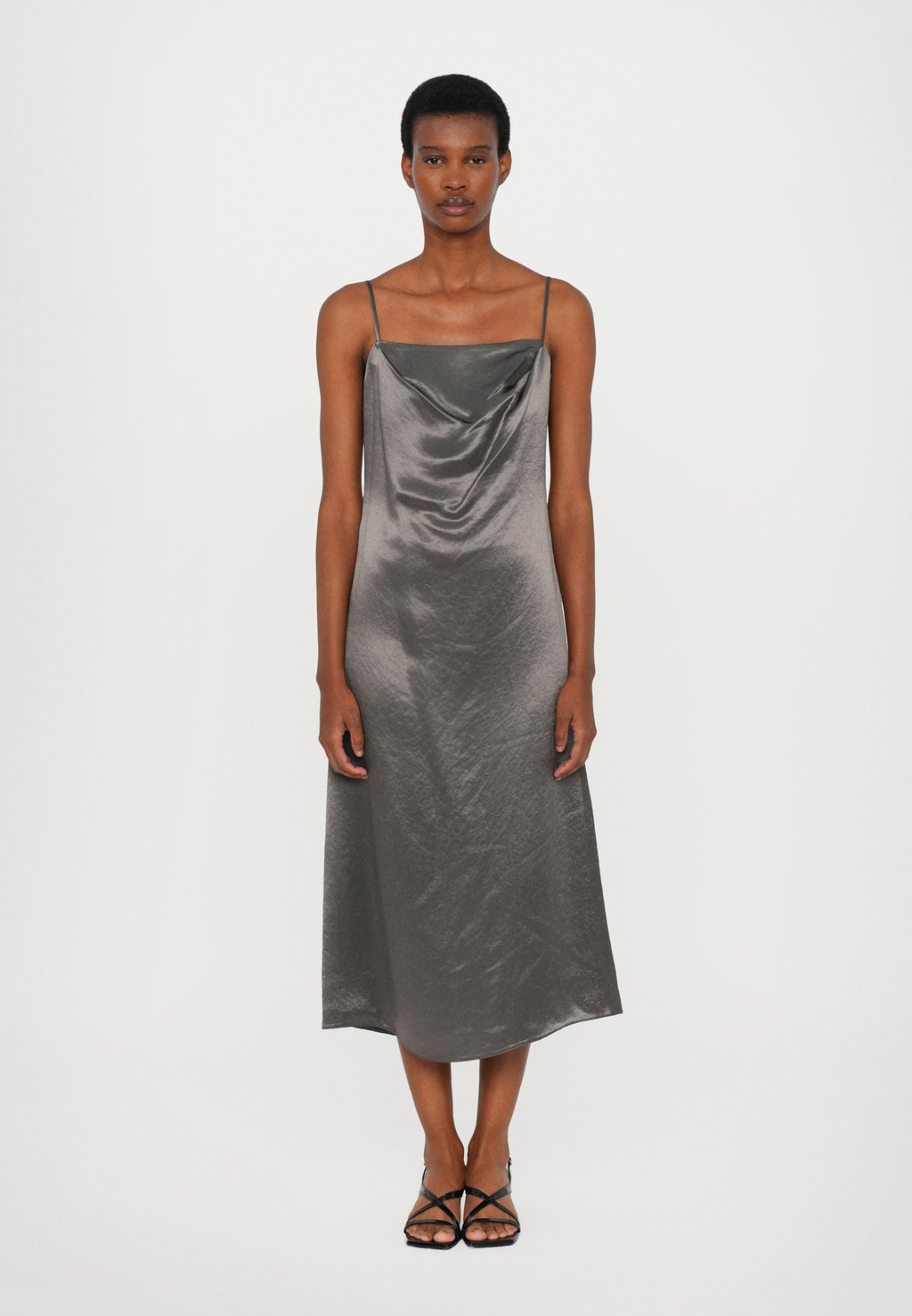 Повседневное платье TRINE MM, зеленый
Повседневное платье TRINE MM, зеленый