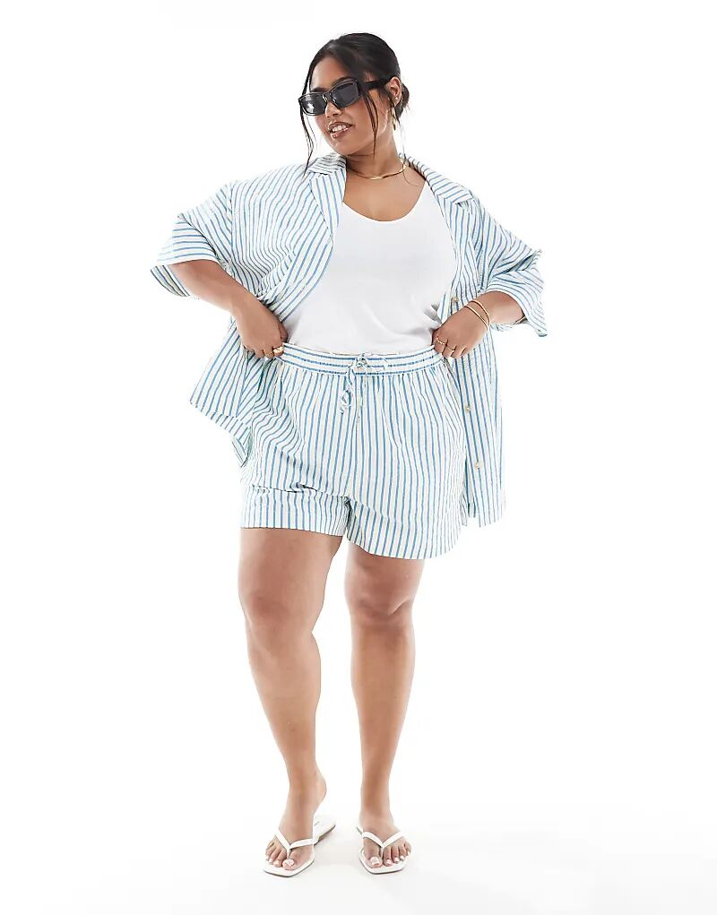 Боксеры-шорты-безрукавки ASOS DESIGN Curve из сирсакера в синюю полоску
Боксеры-шорты-безрукавки ASOS DESIGN Curve из сирсакера в синюю полоску