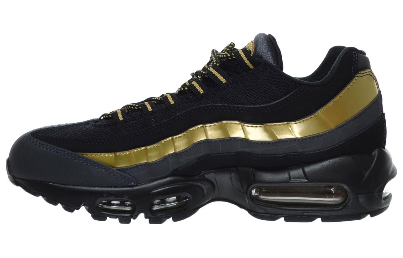 Air Max 95 Black Metallic Gold Nike, черный золотой
Air Max 95 Black Metallic Gold Nike, черный золотой