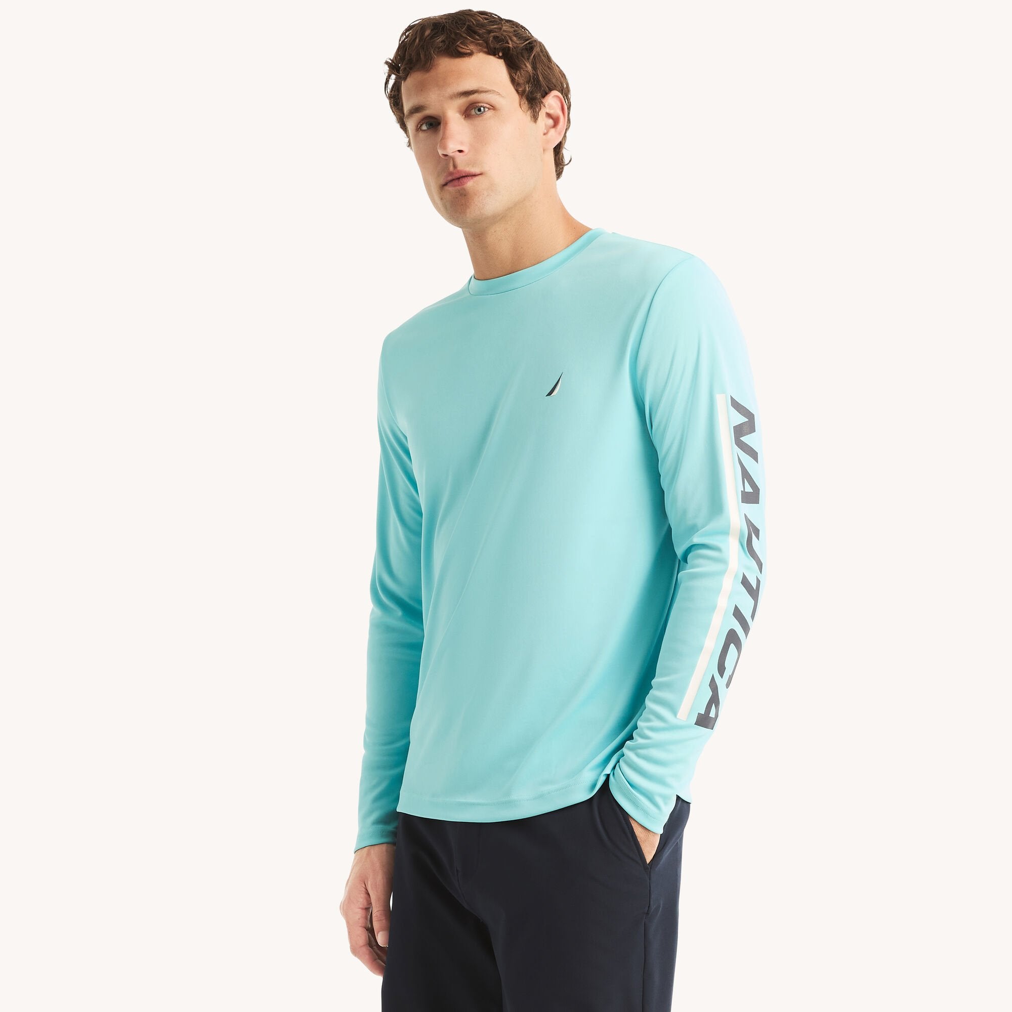 Мужской рашгард Nautica, изготовленный с учетом экологических требований, цвет angel blue
Мужской рашгард Nautica, изготовленный с учетом экологических требований, цвет angel blue