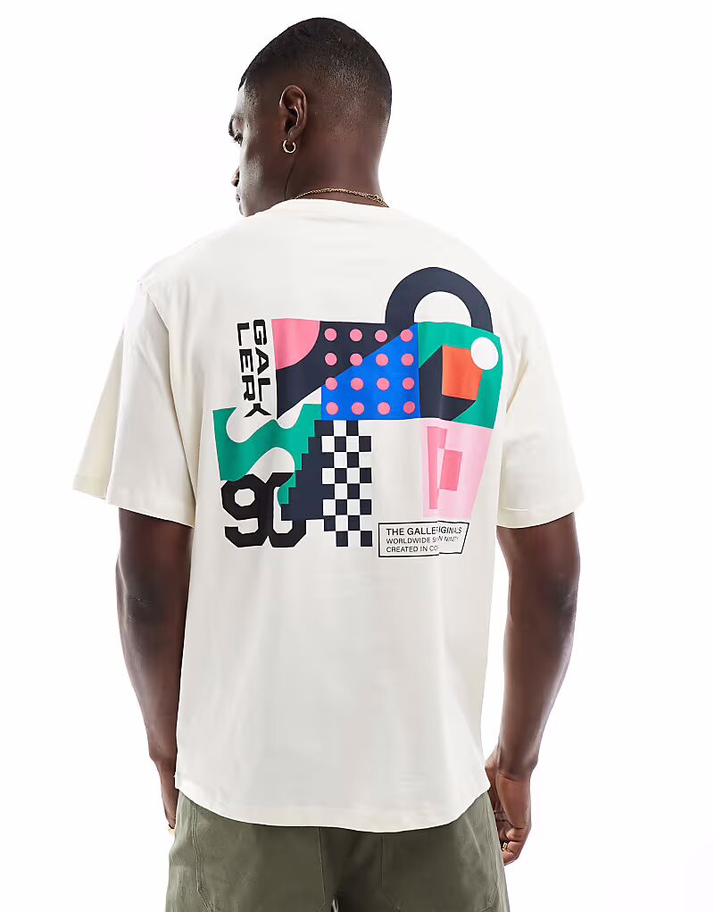 Футболка Jack & Jones oversize с графическим принтом на спине в цвете экрю, Белый, Футболка Jack & Jones oversize с графическим принтом на спине в цвете экрю
Футболка Jack & Jones oversize с графическим принтом на спине в цвете экрю, Белый, Футболка Jack & Jones oversize с графическим принтом на спине в цвете экрю