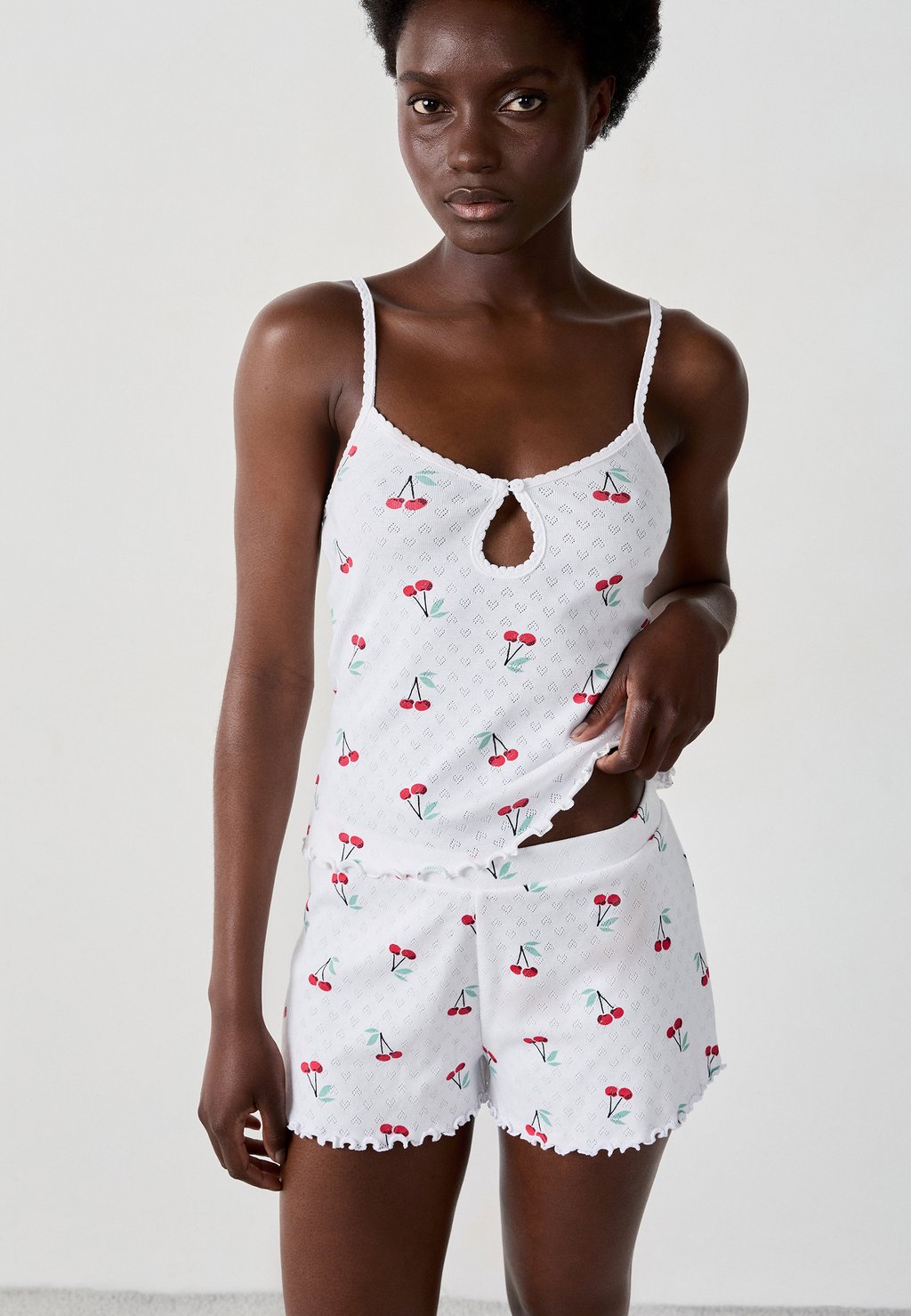 Пижамные штаны CHERRY Etam, белый 
Пижамные штаны CHERRY Etam, белый