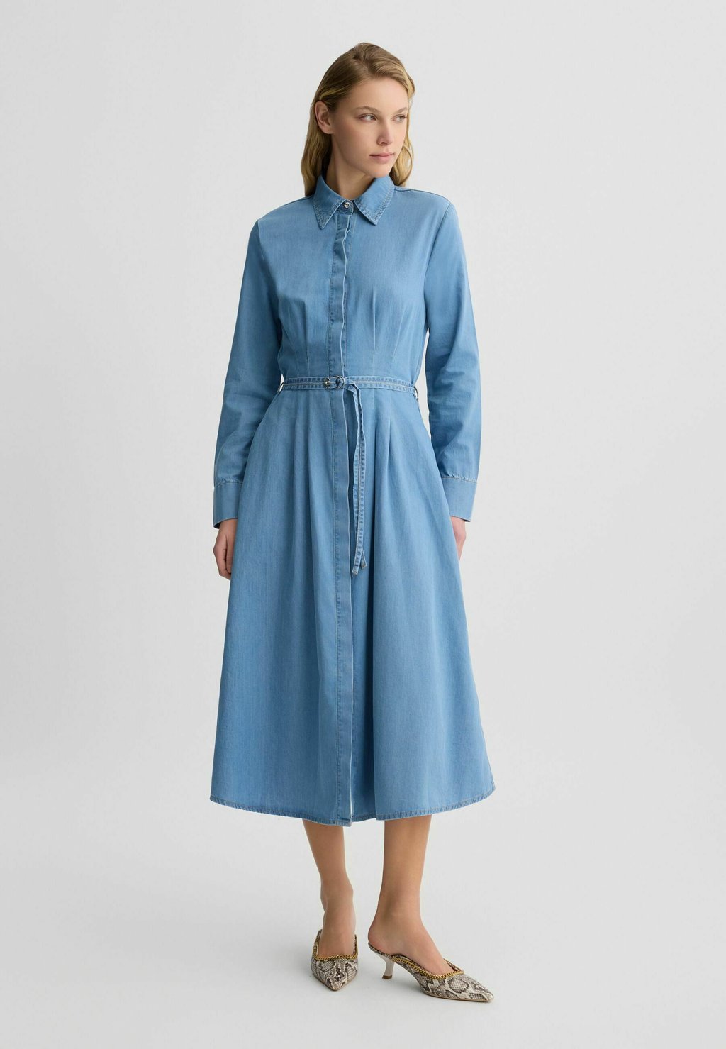 Джинсовое платье LIU JO, синий
Джинсовое платье LIU JO, синий