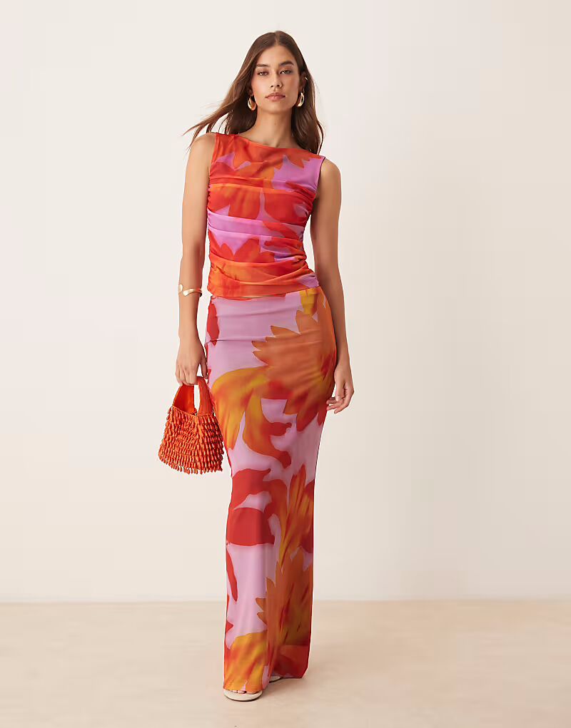 Сетчатая юбка свободного покроя с тропическим цветочным принтом ASOS DESIGN оранжевого цвета
Сетчатая юбка свободного покроя с тропическим цветочным принтом ASOS DESIGN оранжевого цвета