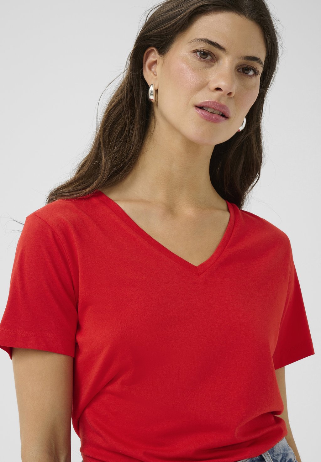 Базовая футболка CRNAIA Cream, красный 
Базовая футболка CRNAIA Cream, красный