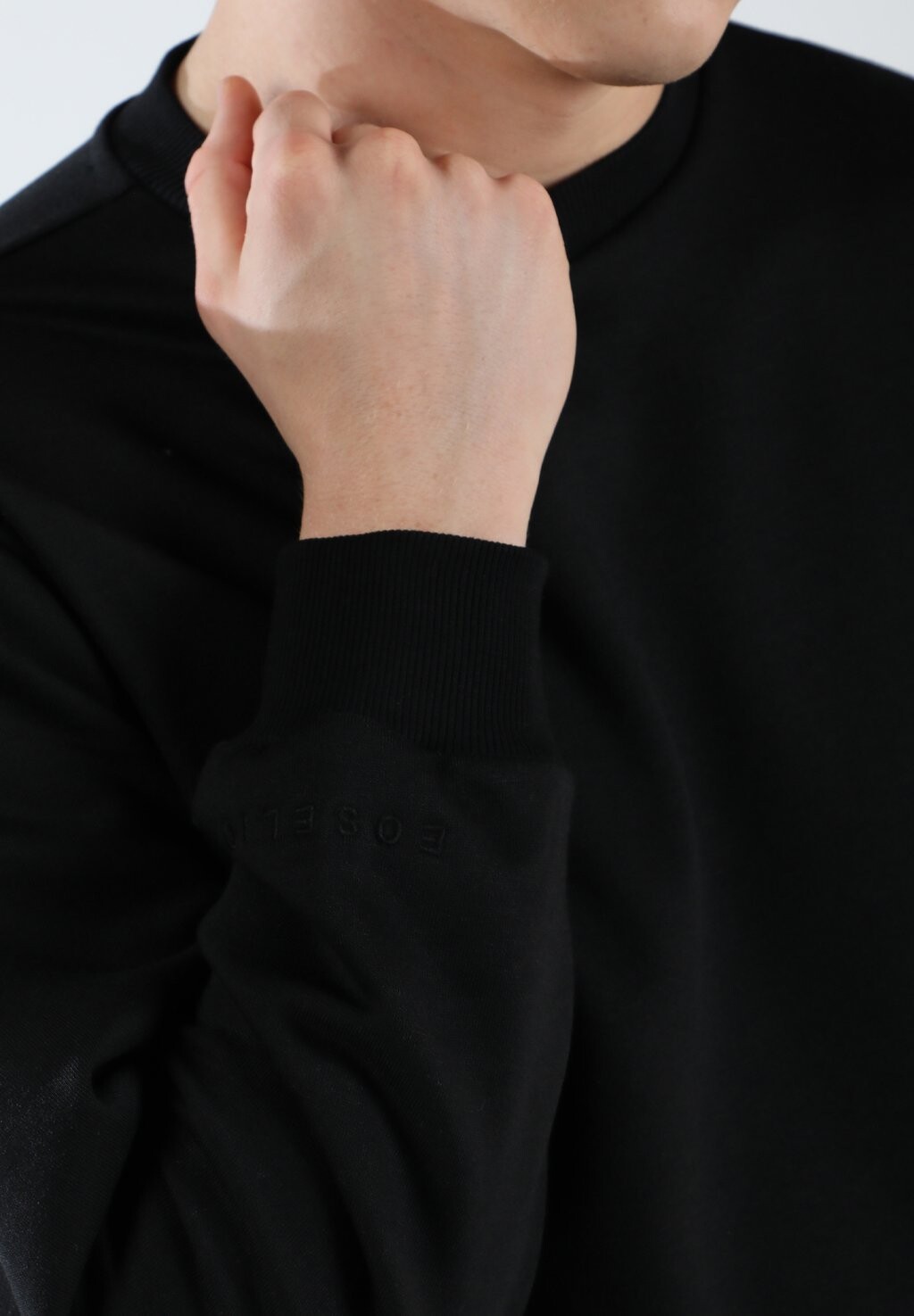 Верх пижамы UNISEX CREWNECK LOOSE FIT ELEVATE EOSELIO, черный
Верх пижамы UNISEX CREWNECK LOOSE FIT ELEVATE EOSELIO, черный