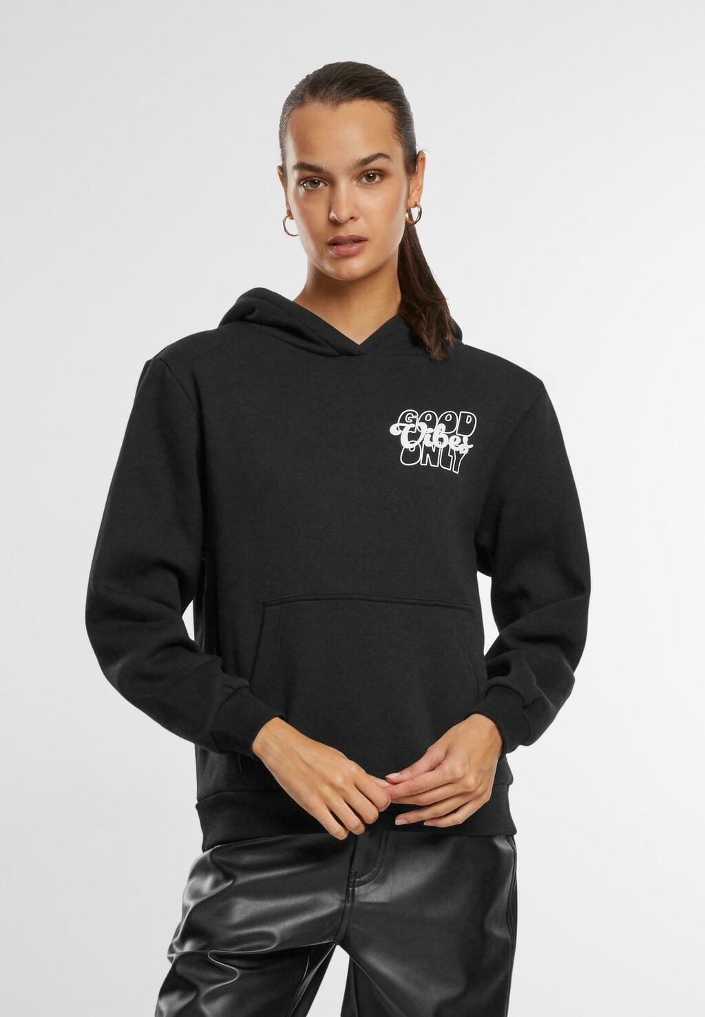 Толстовка с капюшоном Mister Tee, черный
Толстовка с капюшоном Mister Tee, черный