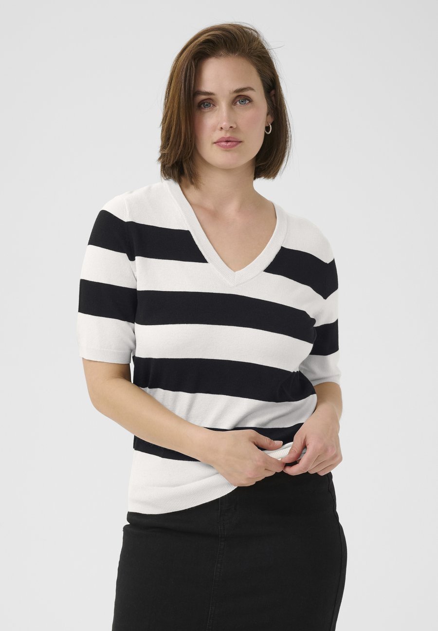 Футболка Kaffe LIZZA STRIPED V-NECK, Turtledove Black Boldstripe/Multi-Coloured, Черный, Футболка Kaffe LIZZA STRIPED V-NECK, Turtledove Black Boldstripe/Multi-Coloured
Футболка Kaffe LIZZA STRIPED V-NECK, Turtledove Black Boldstripe/Multi-Coloured, Черный, Футболка Kaffe LIZZA STRIPED V-NECK, Turtledove Black Boldstripe/Multi-Coloured