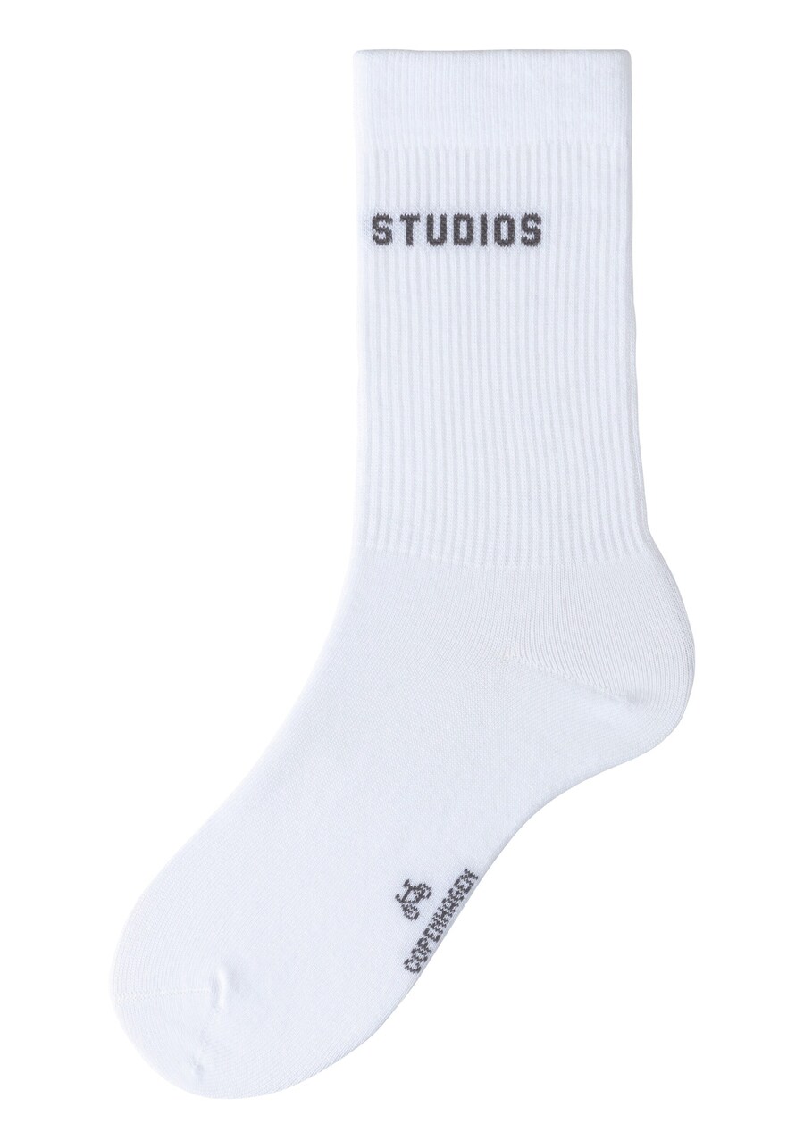 Спортивные носки Copenhagen Studios, Off white
Спортивные носки Copenhagen Studios, Off white