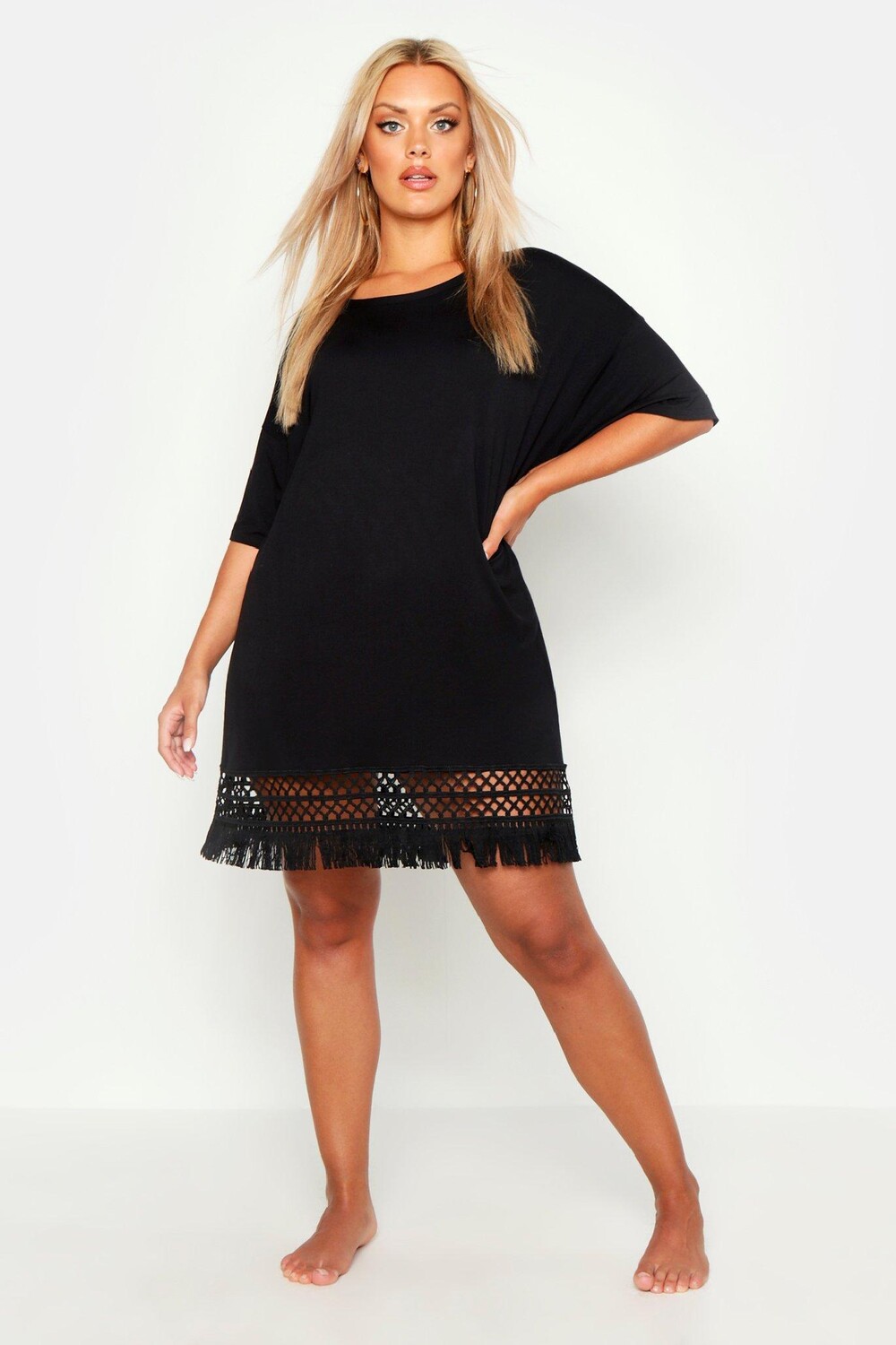 Пляжное платье Plus с кисточками и подолом, связанное крючком boohoo, черный
Пляжное платье Plus с кисточками и подолом, связанное крючком boohoo, черный