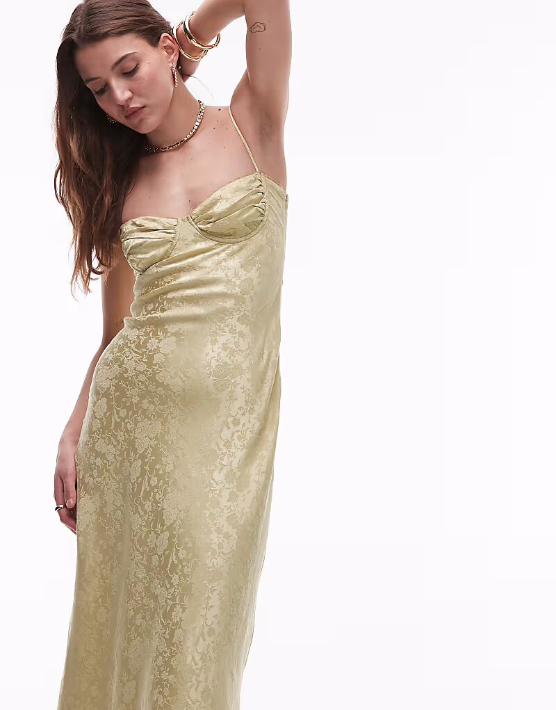 Платье миди Nia Samson с флокированным узором цвета лимонной травы
Платье миди Nia Samson с флокированным узором цвета лимонной травы