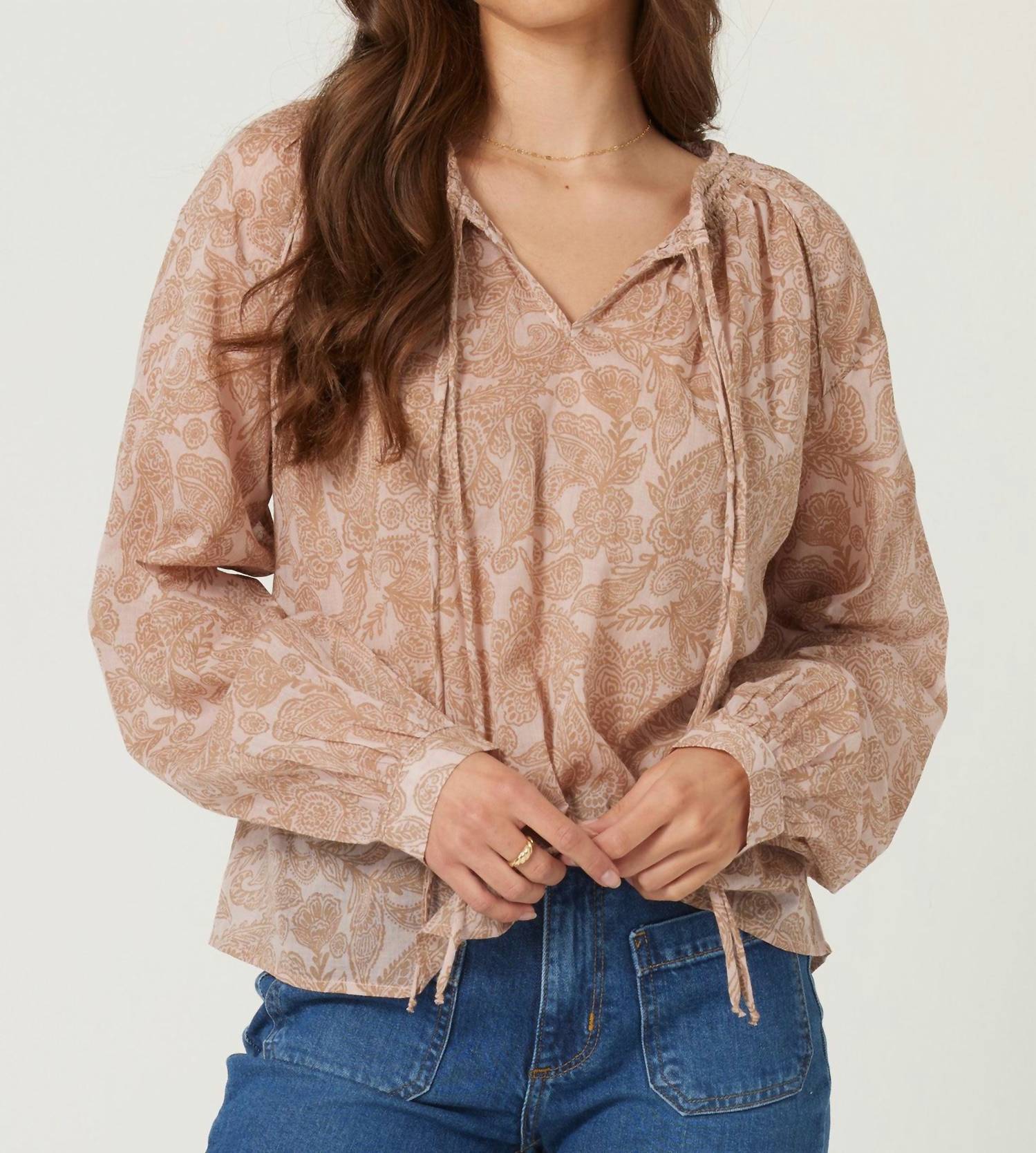 Рой Топ из песчаника BILA77, цвет sandstone
Рой Топ из песчаника BILA77, цвет sandstone