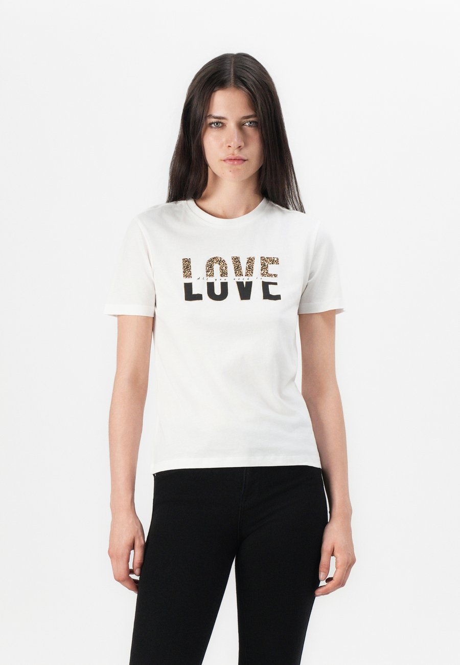 Футболка ONLY ONLTANYA LIFE PRINT , Cloud Dancer/Off-White
Футболка ONLY ONLTANYA LIFE PRINT , Cloud Dancer/Off-White