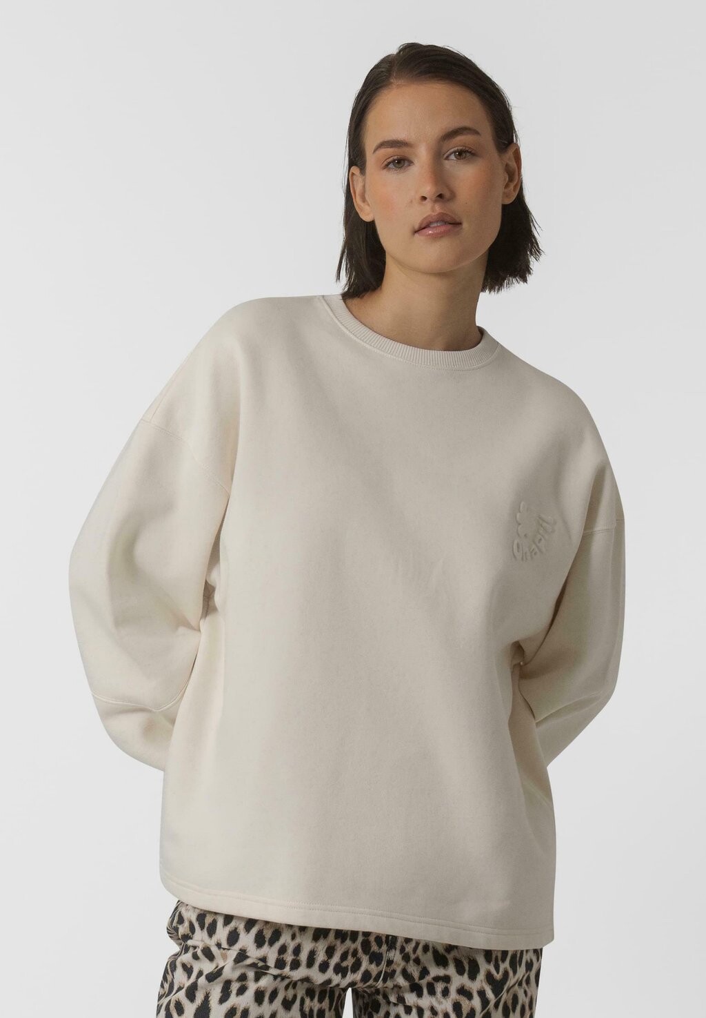 Толстовка OV PEOPLE PLEASER OH APRIL, песочный
Толстовка OV PEOPLE PLEASER OH APRIL, песочный