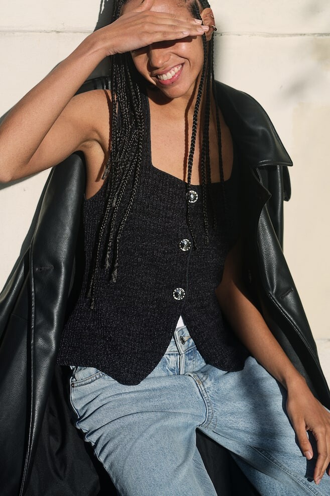 Жилет из структурированного трикотажа H&M, черный
Жилет из структурированного трикотажа H&M, черный