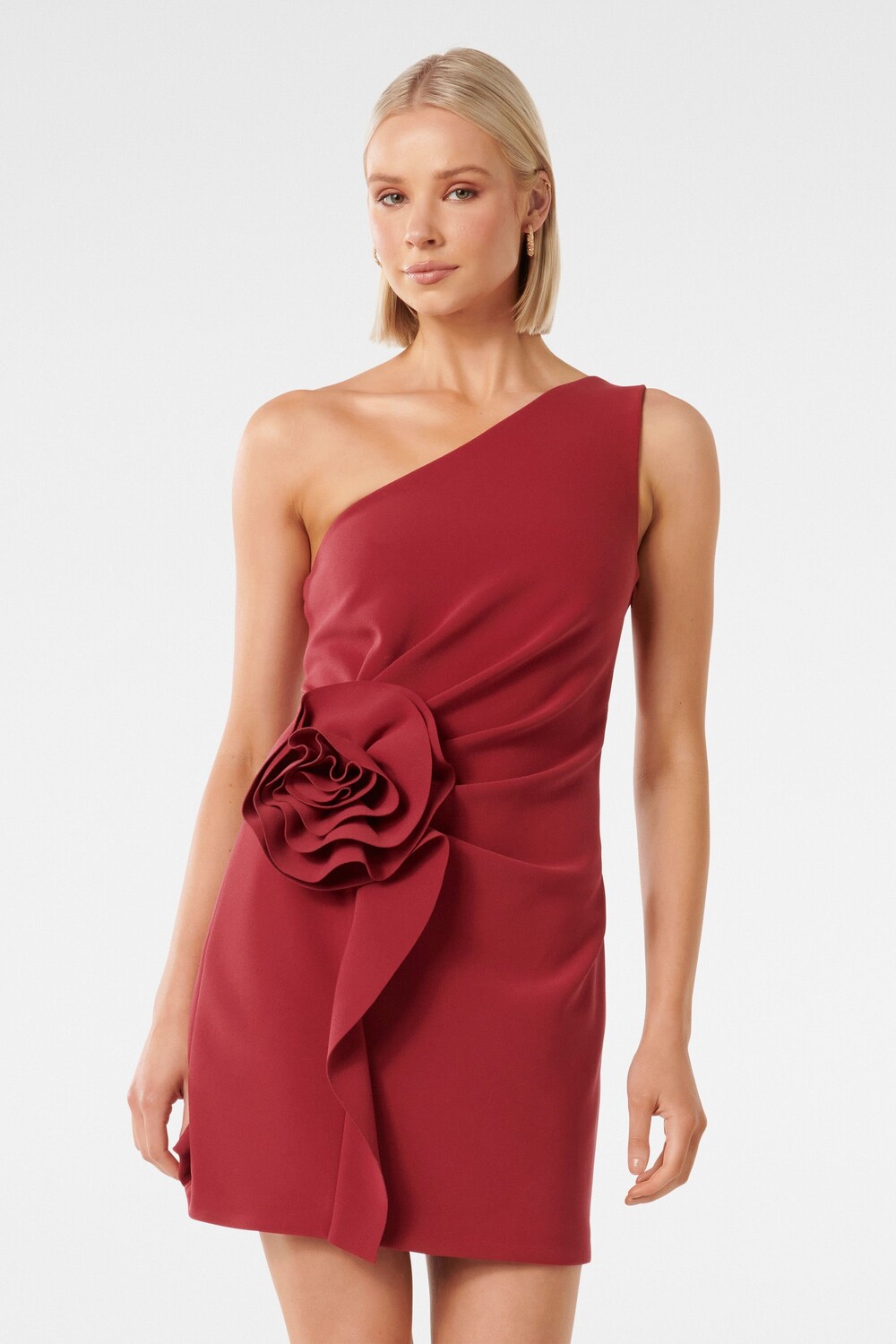 Асимметричное мини платье Arabella с розеткой Forever New, красный
Асимметричное мини платье Arabella с розеткой Forever New, красный