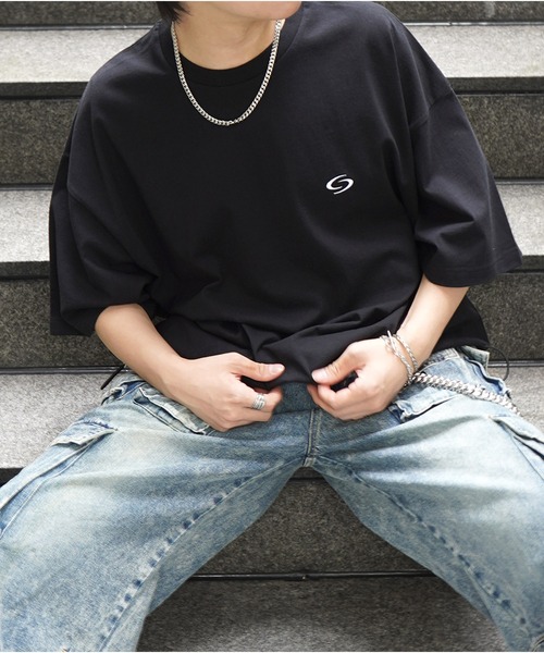 Футболка оверсайз с вышивкой и шнурком, унисекс ILL'S, черный
Футболка оверсайз с вышивкой и шнурком, унисекс ILL'S, черный