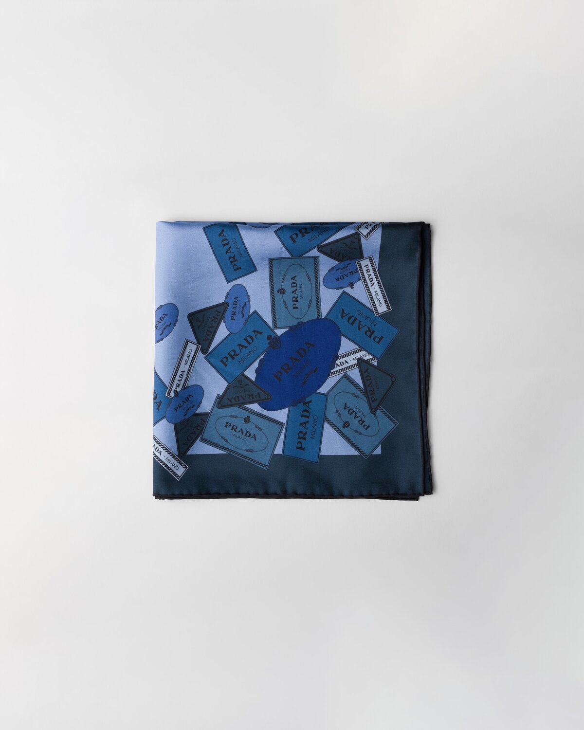 Платок из твилла с принтом 55x55 Prada, синий
Платок из твилла с принтом 55x55 Prada, синий