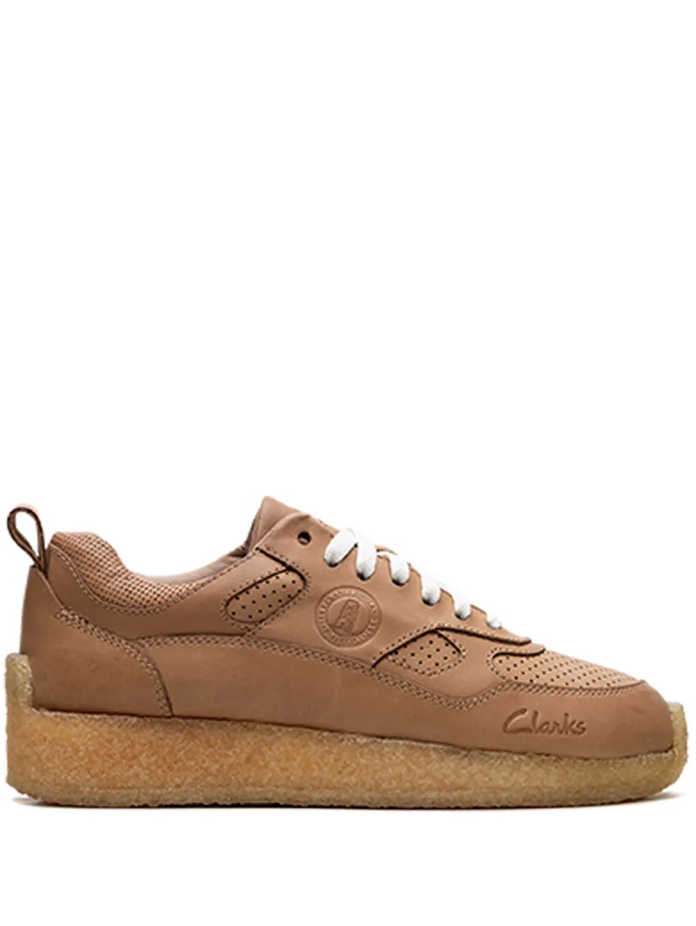 Кроссовки Ronnie Fieg 8th Street Antler Clarks Originals, коричневый
Кроссовки Ronnie Fieg 8th Street Antler Clarks Originals, коричневый