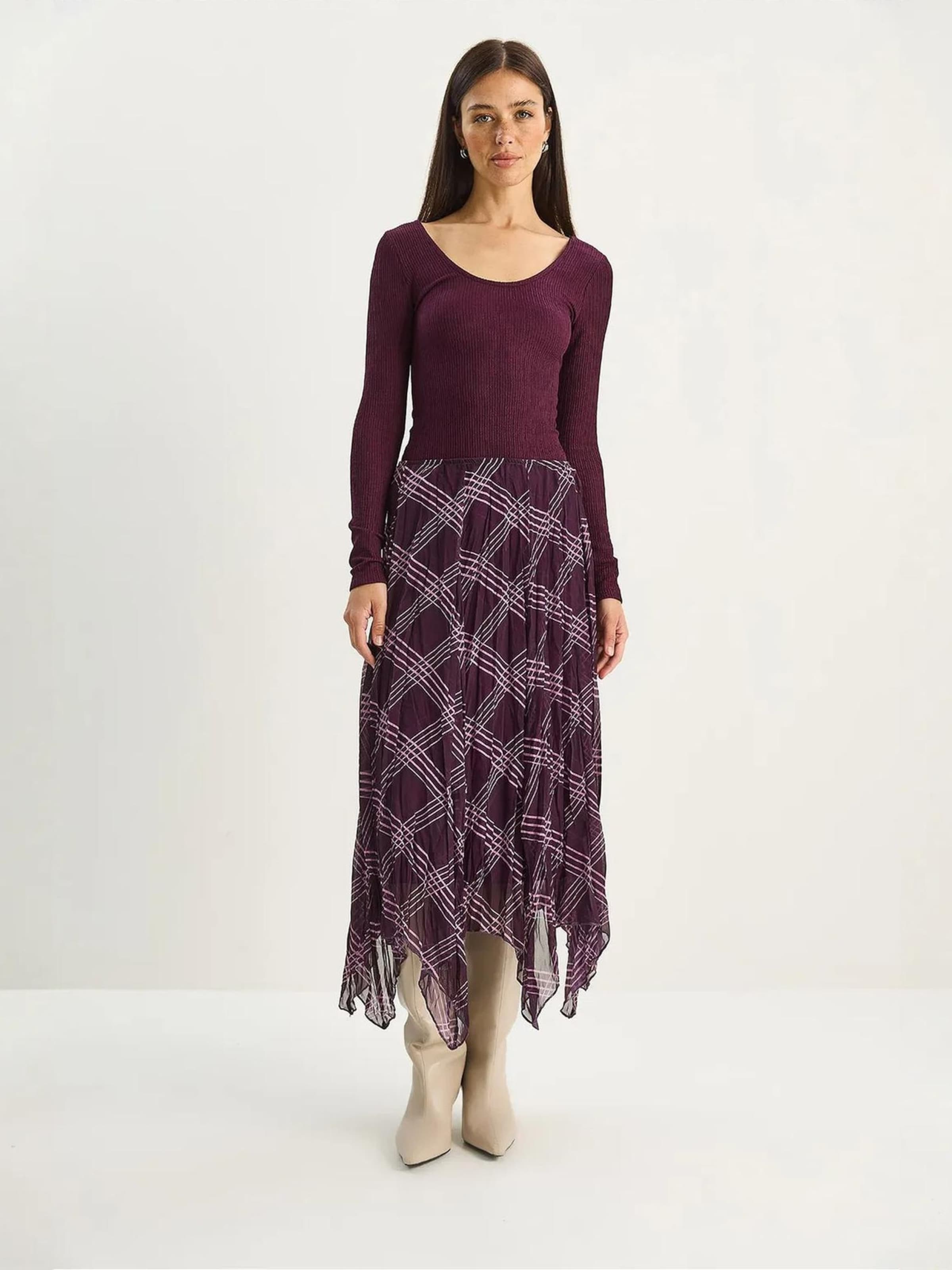 Bianco Lucci Юбка в фиолетовом цвете
Bianco Lucci Юбка в фиолетовом цвете