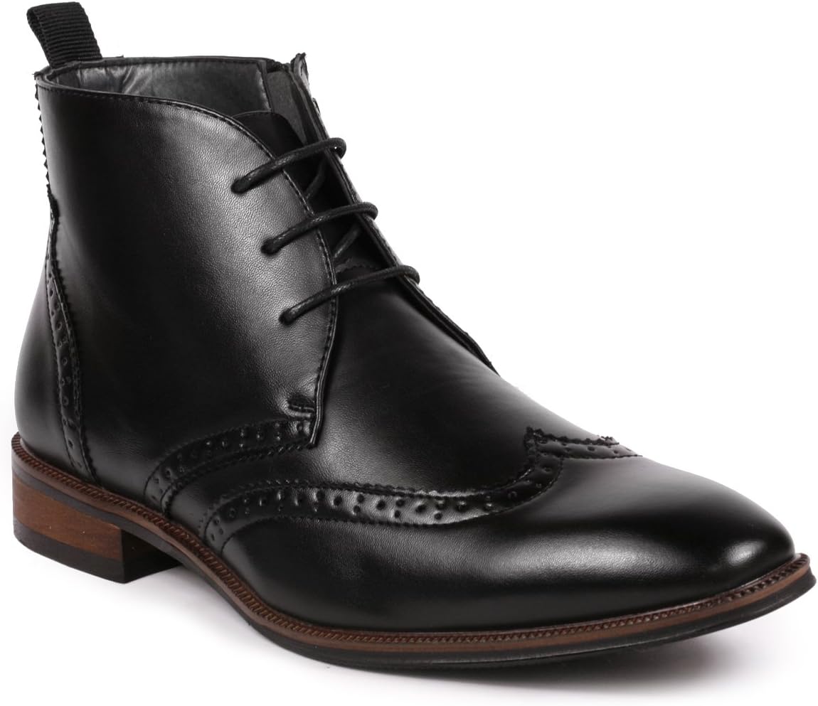 Мужские ботильоны Metrocharm MC116 на шнуровке с перфорацией и перфорацией на мыске, черный
Мужские ботильоны Metrocharm MC116 на шнуровке с перфорацией и перфорацией на мыске, черный