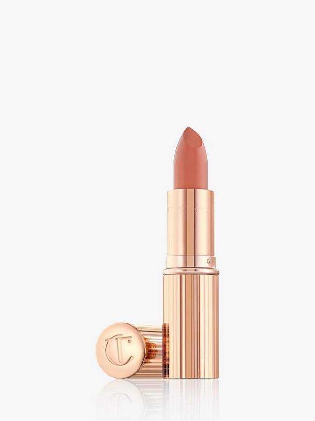 Помада K I S S I N G Charlotte Tilbury, B-tch Perfect
Помада K I S S I N G Charlotte Tilbury, B-tch Perfect