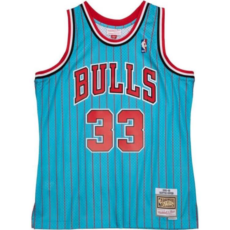 Баскетбольная майка мужская синяя Mitchell Ness
Баскетбольная майка мужская синяя Mitchell Ness